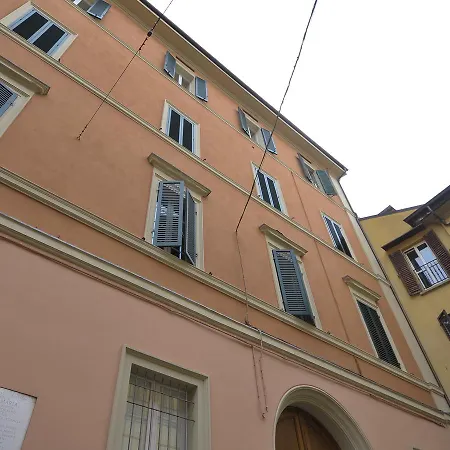 4 Muses House Apartment *